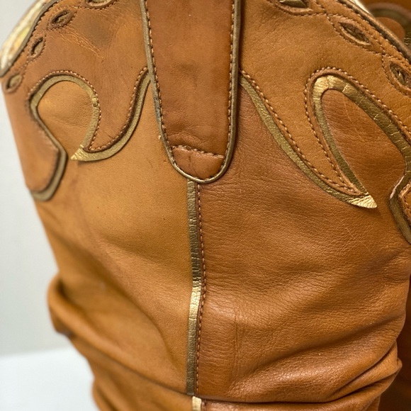 Gianni Bini wade 21 brown women’s Cowboy Boots with gold stripes. Size 7.5M - Picture 7 of 9